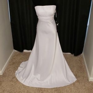 NWT Colors strapless wedding or prom dress